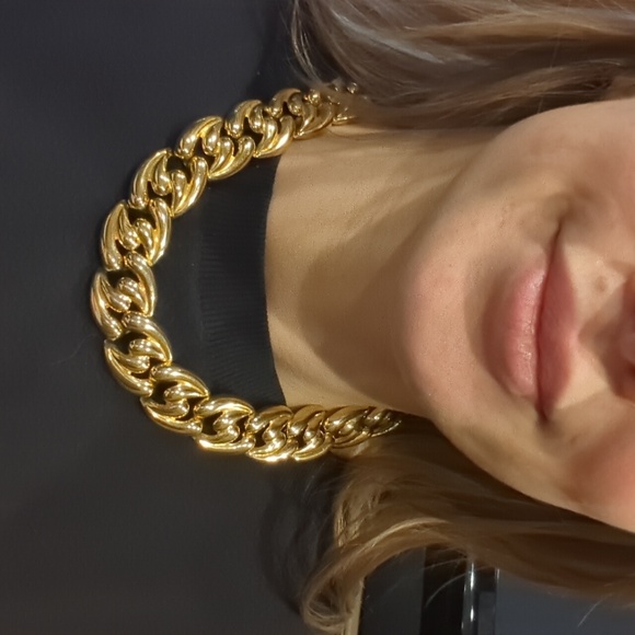 Vintage gold tone link fancy lady necklace - Picture 1 of 5